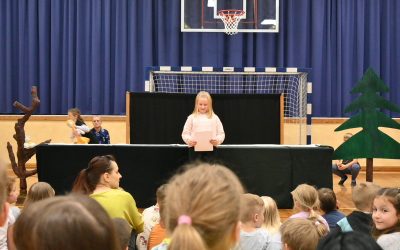 LUTKOVNA SKUPINA TRETJEŠOLCEV